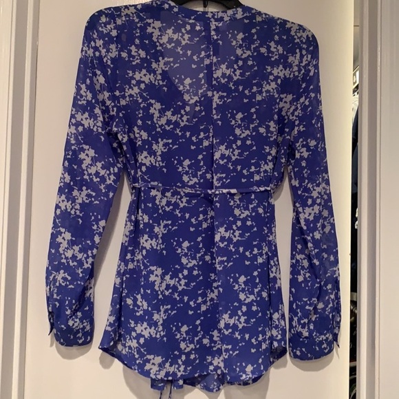 Motherhood Maternity blouse with cami
Size: Small - Picture 3 of 4